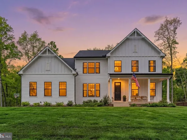 15055 Fallen Oaks Pl, Gainesville, VA 20155