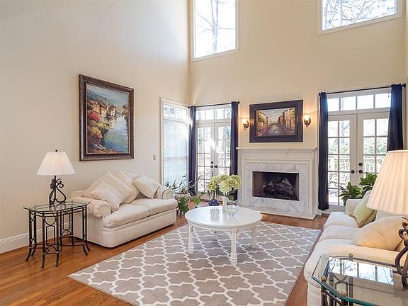 2nd image of 4502 Woodhaven NE