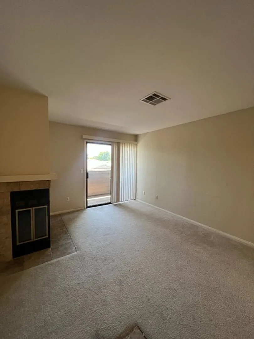 Nice 1 Bedroom and 1 Bathroom Condo $1,450.00 — Photo 3