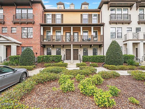 2nd image of 9823 TAPESTRY PARK Circle #505