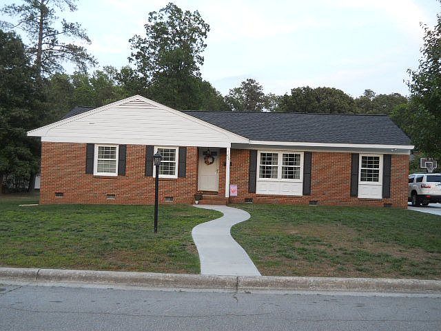 1st image of 528 Virginia St