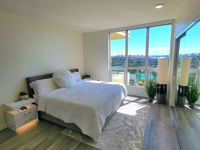 555 Front St #903 — Photo 7