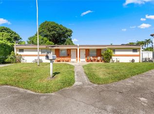 9041 SW 42nd St, Miami, FL 33165