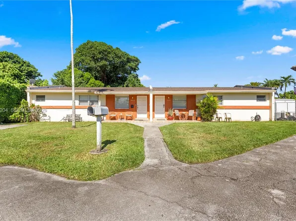 9041 SW 42nd St, Miami, FL 33165