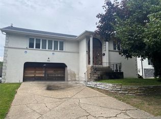 988 Westwood Rd, Woodmere, NY 11598