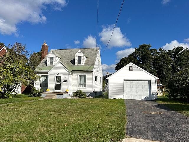 1st image of 707 E Spruce St