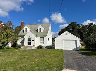 707 E Spruce St, Sault Sainte Marie, MI 49783