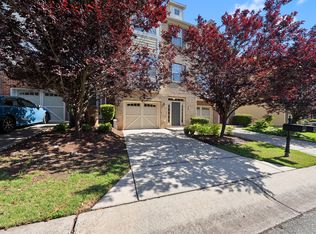 246 Linden Park Ln, Cary, NC 27519