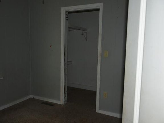 4th image of 1117 West St