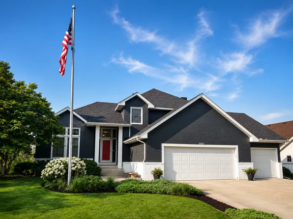 10575 52nd Ave N, Plymouth, MN 55442