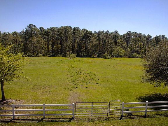 3rd image of 2045 Spruce Creek Circle W