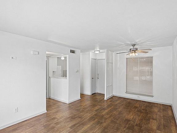3rd image of 3140 N Hall St #239