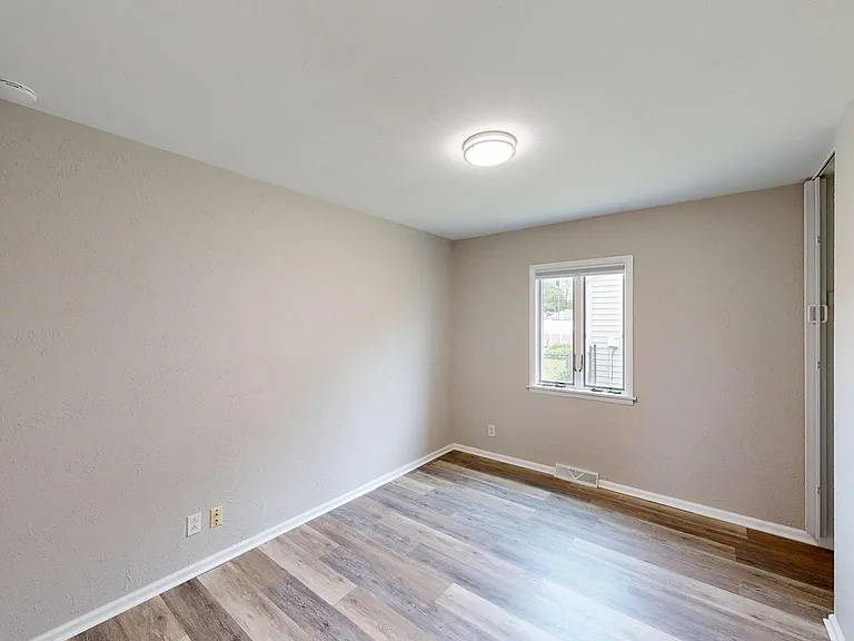 5108 Breezeway Dr — Photo 16