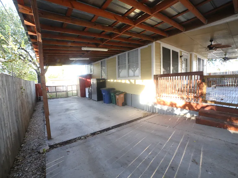2948 Eckert St — Photo 16