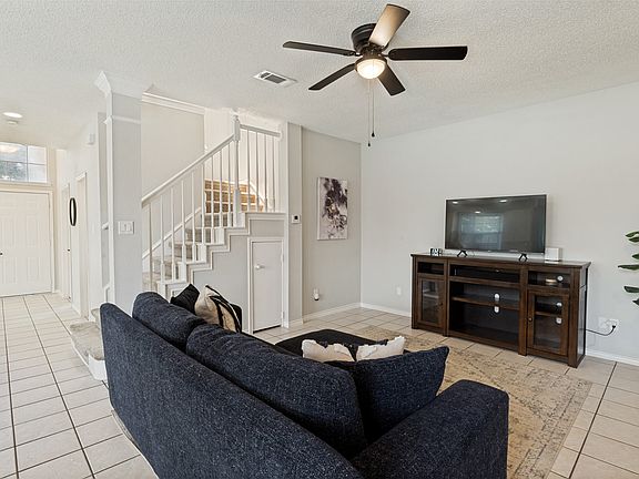3rd image of 8714 Saddlehorn Dr