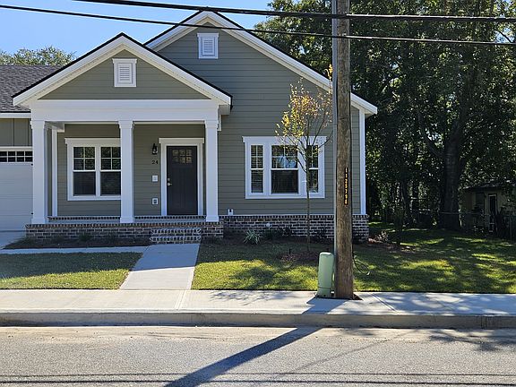 4th image of 24 E Cherry St