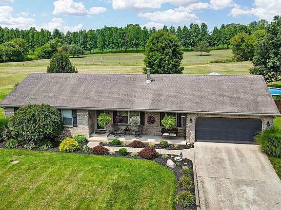 2nd image of 1387 S Beechgrove Rd