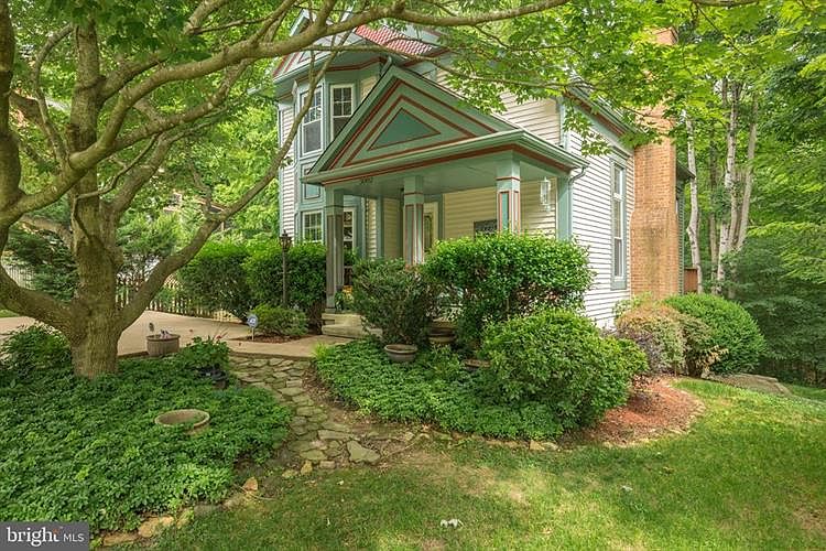 1st image of 3082 Fennegan Ct