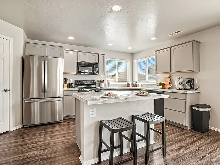 17589 Mountain Springs Ave — Photo 16