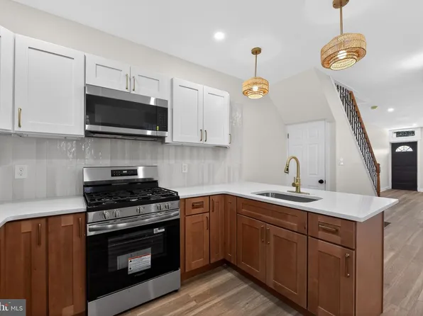413 Elm St, Camden, NJ 08102