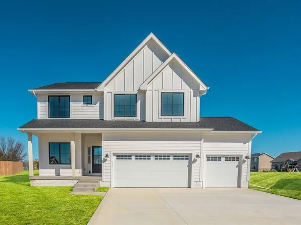 201 11th Ct NW, Bondurant, IA 50035