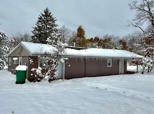 1204 Leet Rd, Niles, MI 49120