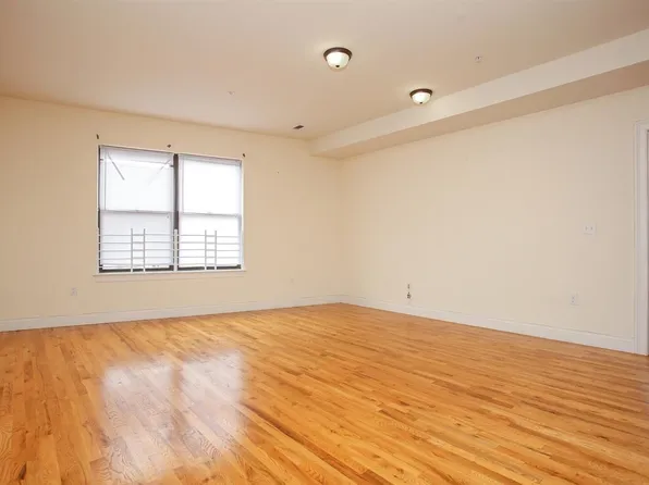 231 Hutton Street image 6 of 13