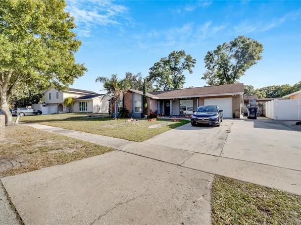 8267 Malvern Cir, Tampa, FL 33634