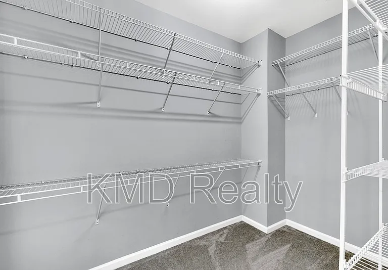 9598 Walkers Glen Dr — Photo 24
