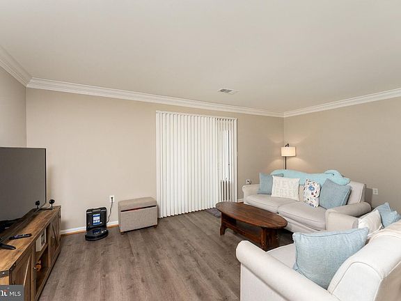 4th image of 10059 Irongate Way