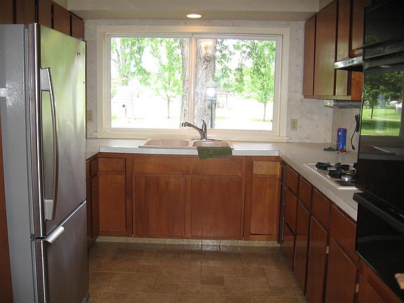 2nd image of 204 Doyle Ave