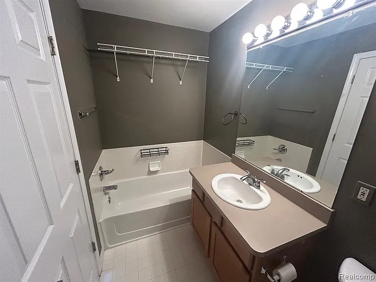 39460 Springwater Dr — Photo 24