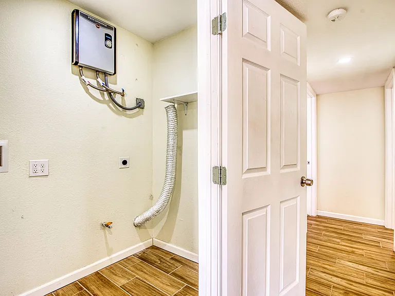 8818 Mount Elbert Dr — Photo 15