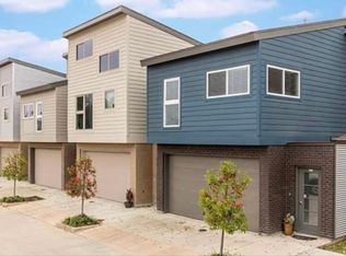 202 Highland Oaks Ln, Lafayette, LA 70508