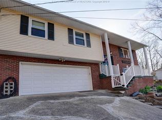 70 Maple Dr, Poca, WV 25159