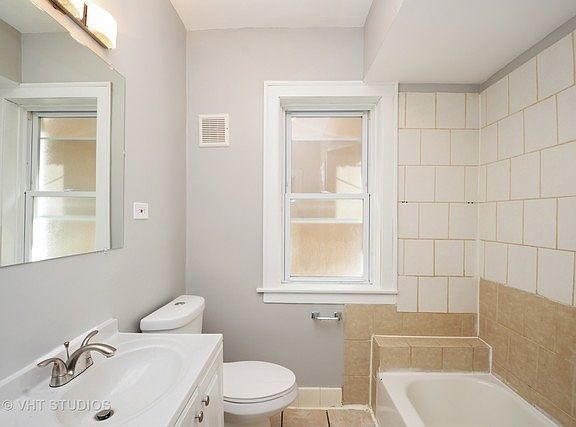 5th image of 6929 S Washtenaw Ave APT 1