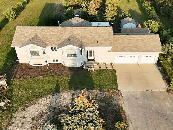 4th image of 431079 W Range Rd #254