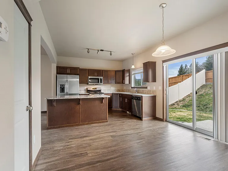 3091 N Sherwood Dr — Photo 7