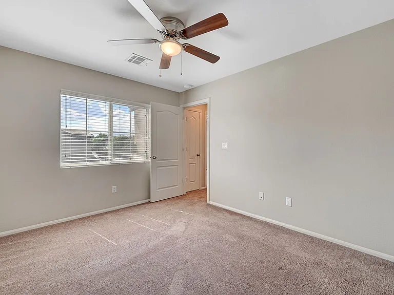 10420 September Flower St — Photo 32