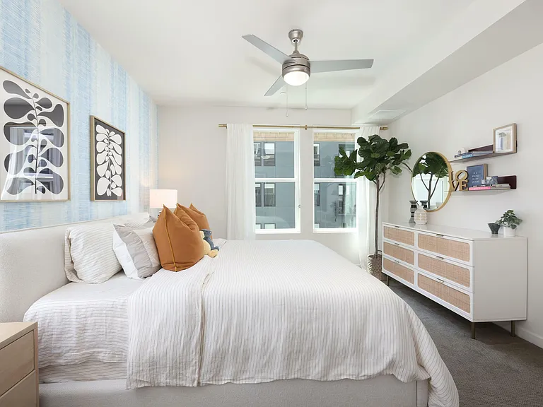 Spacious Bedroom!