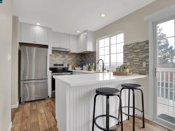 125 Sunset Cir APT 45, Benicia, CA 94510