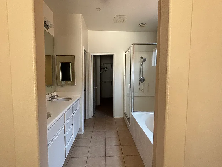 4417 Lakeview Ct — Photo 28