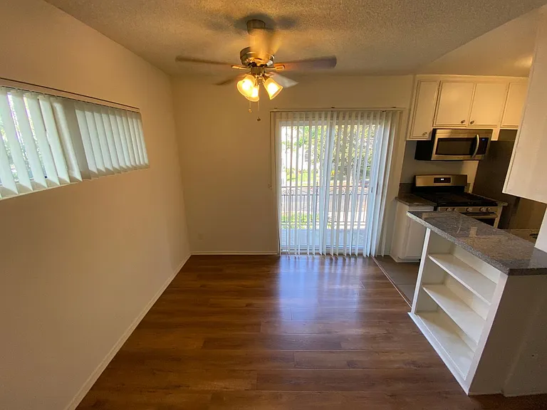 can374 — Photo 23
