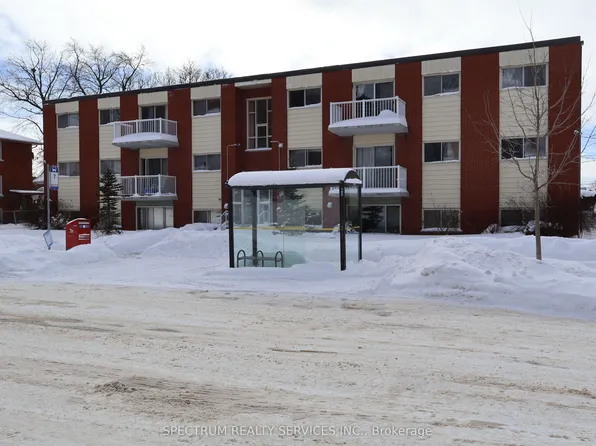 357 Connaught St #3, Kitchener, ON N2C 1B9