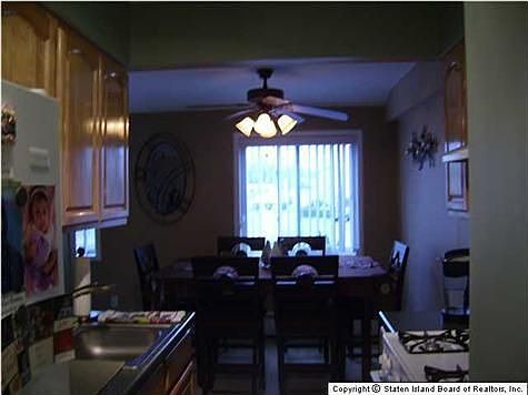 5th image of 1286 Rockland Ave APT 2G