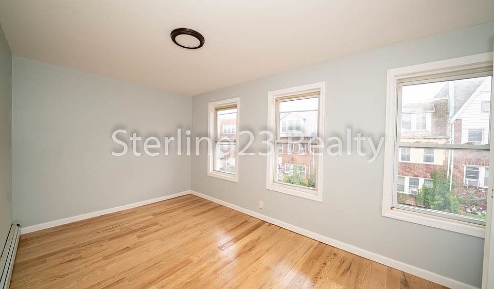 1st image of 20-62 32nd St #2