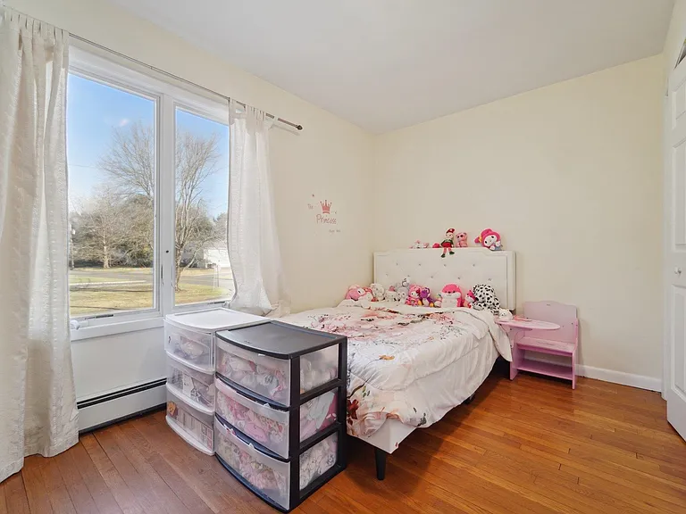324 Brook St #324 — Photo 12