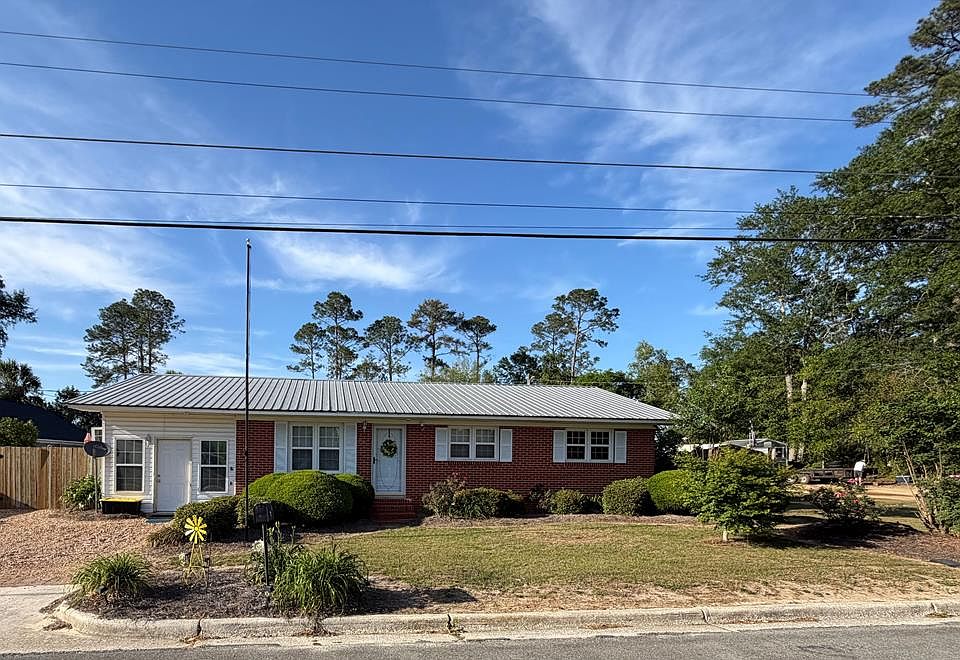 1st image of 304 Bullock Ave