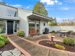 32219 SW Boones Bend Rd, Wilsonville, OR 97070