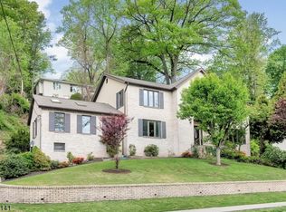 19 Undercliff Ter, West Orange, NJ 07052